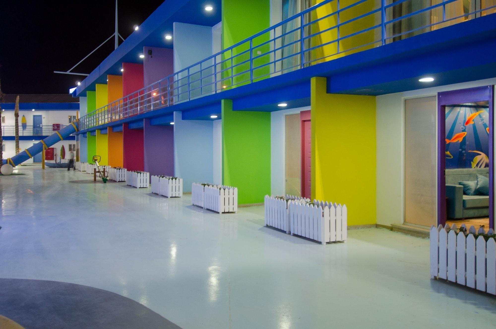 Swiss Inn Teda Hotel & Aqua Park Ajn-Szuhna Kültér fotó