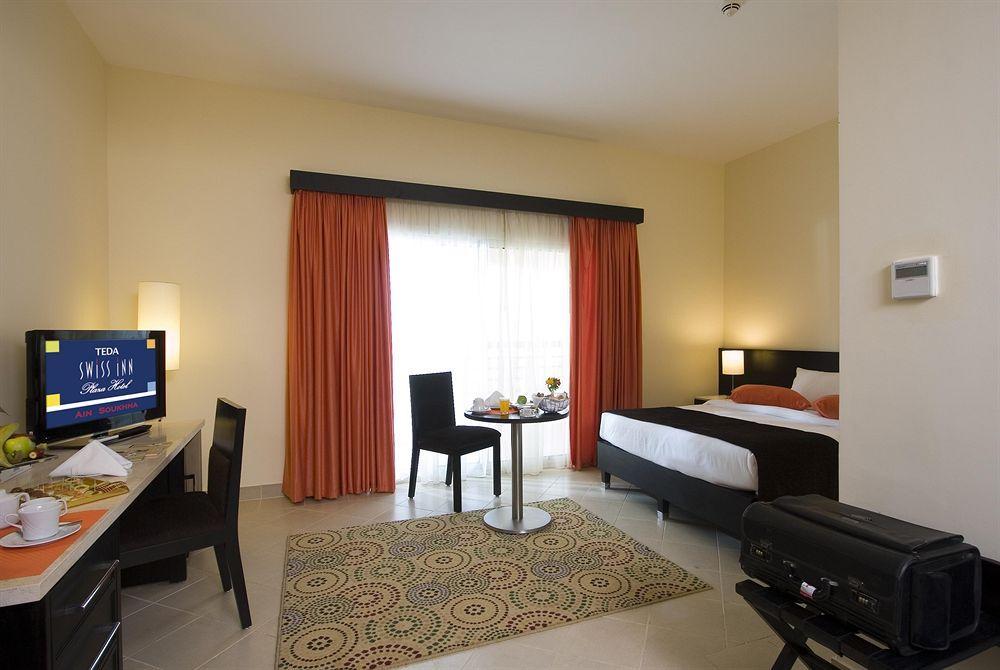 Swiss Inn Teda Hotel & Aqua Park Ajn-Szuhna Kültér fotó